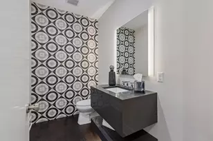 935 Lake St E, Wayzata, MN 55391 - Photo 21