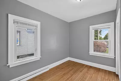 1927 Sherwood Avenue, Saint Paul, MN 55119 - Photo 17