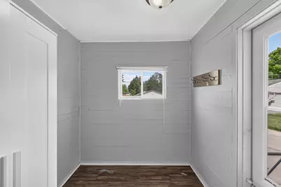 1927 Sherwood Avenue, Saint Paul, MN 55119 - Photo 19