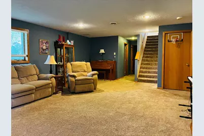 1960 Willow Avenue, Worthington, MN 56187 - Photo 23