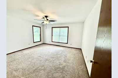 308 Aspenwood Drive, Redwood Falls, MN 56283 - Photo 15