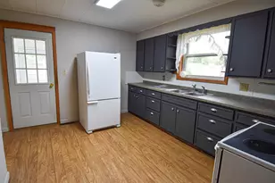 621 1st St E, Thief River Falls, MN 56701 - Photo 11