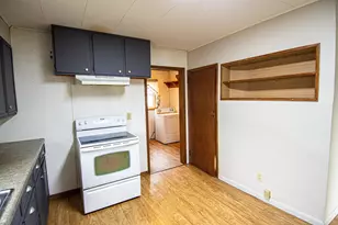 621 1st St E, Thief River Falls, MN 56701 - Photo 15