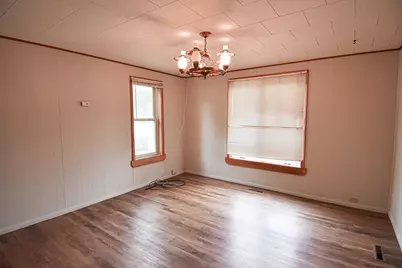 621 1st Street E, Thief River Falls, MN 56701 - Photo 7