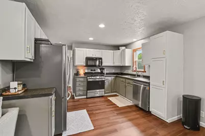 117 S Donaldson Street, Luverne, MN 56156 - Photo 11