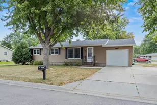 106 Ranch Ave, Marshall, MN 56258 - Photo 3