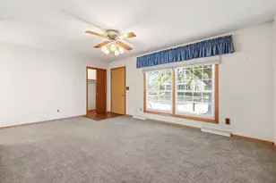 106 Ranch Ave, Marshall, MN 56258 - Photo 9