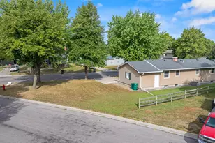 106 Ranch Ave, Marshall, MN 56258 - Photo 7