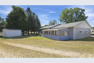1104 W Winter Avenue, Elmwood, WI 54740 - Photo 29