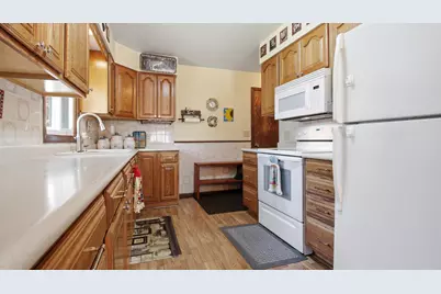 1104 W Winter Avenue, Elmwood, WI 54740 - Photo 9