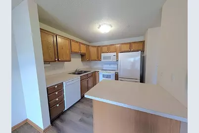 2231 Penn Place #213, North Saint Paul, MN 55109 - Photo 5