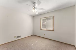 2986 Woodbridge St, Roseville, MN 55113 - Photo 15