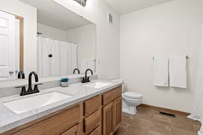 4108 Parker Trail, Robbinsdale, MN 55422 - Photo 15