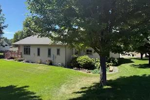 104 W Veterans Dr, Luverne, MN 56156 - Photo 27