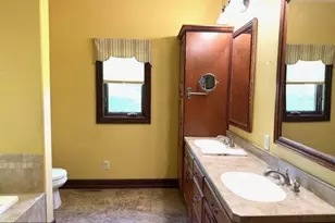 104 W Veterans Dr, Luverne, MN 56156 - Photo 15
