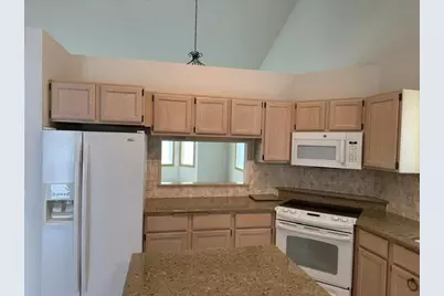 7043 Oak Pointe Curve, Bloomington, MN 55438 - Photo 13