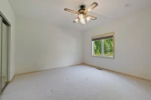 7043 Oak Pointe Curv, Bloomington, MN 55438 - Photo 35