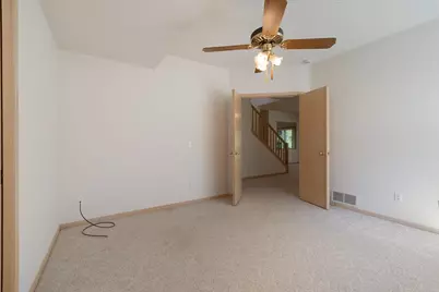 7043 Oak Pointe Curve, Bloomington, MN 55438 - Photo 33