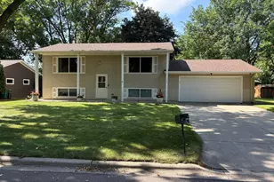1413 Elm Ave N, Glencoe, MN 55336 - Photo 1