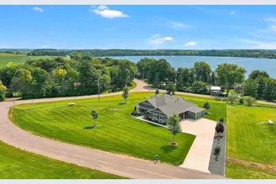 19135 Lake Volney Circle, Le Center, MN 56057 - Photo 3
