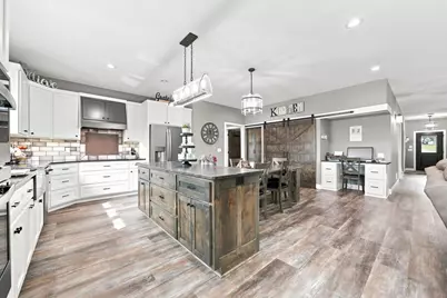 19135 Lake Volney Circle, Le Center, MN 56057 - Photo 11