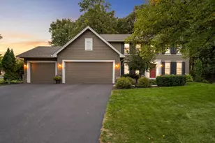 7164 Harrison Hill Trail, Chanhassen, MN 55317 - Photo 3