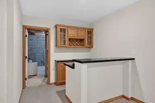 3781 Burgundy Dr, Eagan, MN 55122 - Photo 35