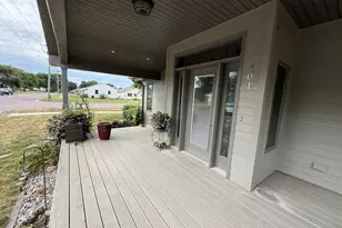 401 Pleasant St, Lakefield, MN 56150 - Photo 3