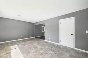 439 Arlington Ave E, Saint Paul, MN 55130 - Photo 15