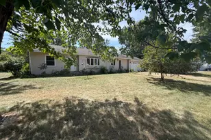 1307 Park Rd, Bloomington, MN 55425 - Photo 1