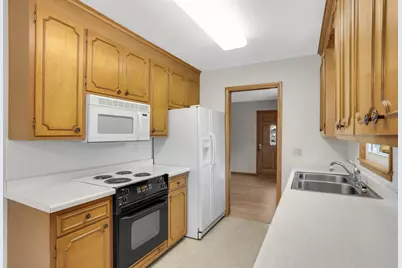 7214 Clinton Avenue, Richfield, MN 55423 - Photo 9