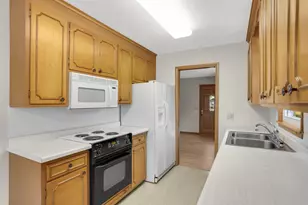 7214 Clinton Ave, Richfield, MN 55423 - Photo 9