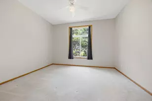 3771 Burgundy Dr, Eagan, MN 55122 - Photo 23