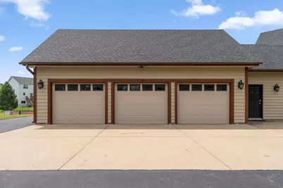 2400 Jennifer Lane, Shakopee, MN 55379 - Photo 65