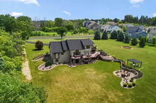 2400 Jennifer Ln, Shakopee, MN 55379 - Photo 57