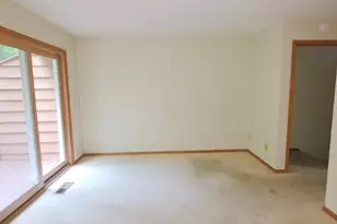 3231 Evergreen Dr, Eagan, MN 55121 - Photo 9