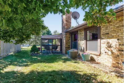 1190 Black Oaks Lane N, Plymouth, MN 55447 - Photo 19