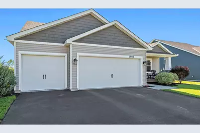 1907 Meridian Curve, Carver, MN 55315 - Photo 11