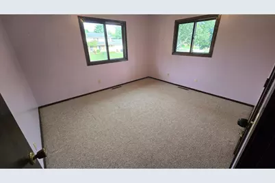 1909 9th Street SW, Austin, MN 55912 - Photo 27