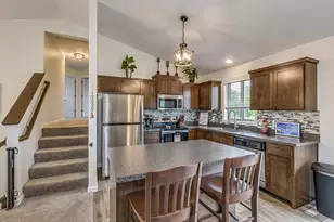 37621 Hawthorne Ave, North Branch, MN 55056 - Photo 3