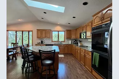 404 S 4th Street, Goodhue, MN 55027 - Photo 5