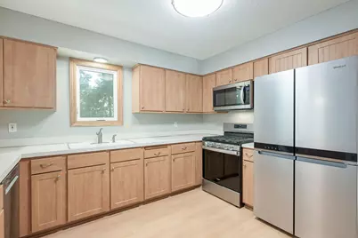 1800 James Court, Burnsville, MN 55337 - Photo 7