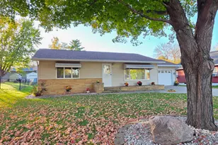 461 Division St, Gaylord, MN 55334 - Photo 1