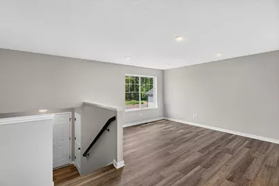 37559 Greenway Avenue, North Branch, MN 55056 - Photo 9