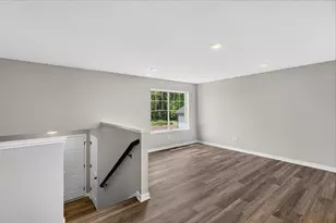 37559 Greenway Ave, North Branch, MN 55056 - Photo 9