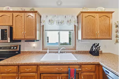 410 Fieldcrest Lane, Sartell, MN 56377 - Photo 9