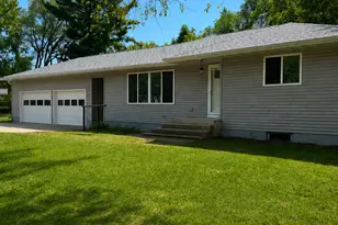 621 7th Ave N, Sauk Rapids, MN 56379 - Photo 1