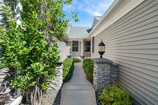 2996 Highcourte, Roseville, MN 55113 - Photo 9