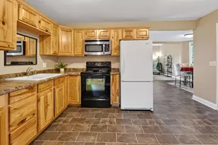 106 Lark St, Sandstone, MN 55072 - Photo 9