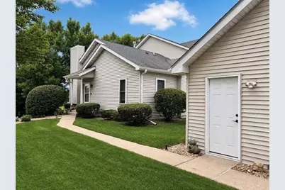 10295 Arrowwood Drive, Eden Prairie, MN 55347 - Photo 3